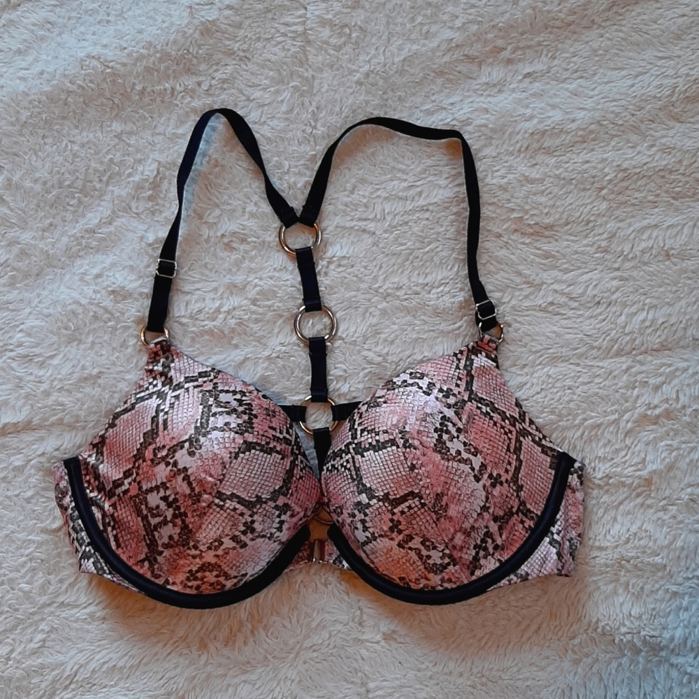 Like New Victoria Secret Bra